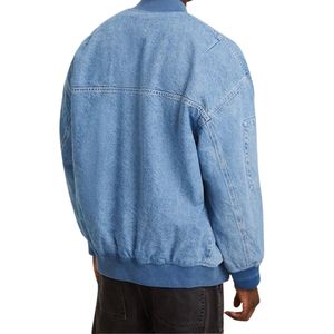 Chaqueta bomber de mezclilla azul claro para hombre, con puños acanalados, cierre de cremallera, estilo casual, ropa de calle, chaquetas de mezclilla con logo personalizado. - Product Image 2