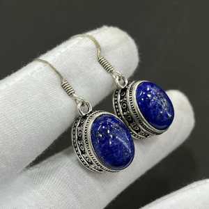Boucles d'oreilles clous en argent sterling 925 et lapis-lazuli, bijoux artisanaux en pierres précieuses, cadeau élégant et raffiné pour femme, certifiées IGI, idéales pour les soirées. - Product Image 2