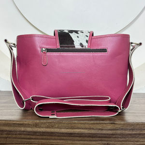 Bolsas Organizadoras Premium para Cochecito de Bebé de Cuero Vacuno de Diseño, Bolsa para Pañales de Cuero Genuino con Bolsillos para Biberones y Acceso Frontal para Toallitas - Product Image 5