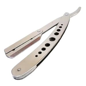 Maquinilla de afeitar profesional con logotipo personalizado y embalaje de acero inoxidable con mango de madera grabado con calavera - Product Image 1