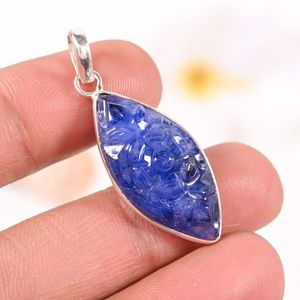 Pendentif Tanzanite Marquise Sculpté à la Main, Fait Main en Argent Sterling 925 Plaqué Or, Sertissage Clos Vintage, Élégante Pierre Précieuse Bleue - Product Image 3