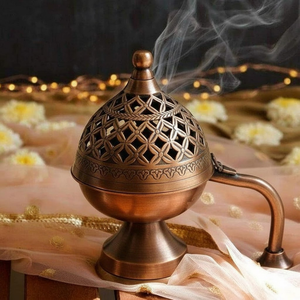 Brûleur d'encens en laiton de qualité supérieure, décoratif, pour un intérieur réfléchi, produit religieux, respectueux de l'environnement, pour rituels d'encens, méditation et concentration - Product Image 1
