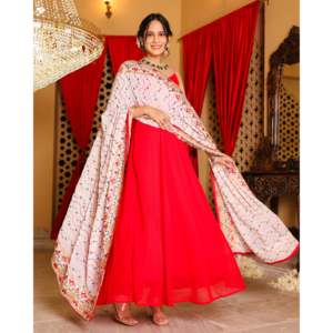 Ensemble de costume en mousseline de soie rouge taille XS pour femmes Amaira - Product Image 5