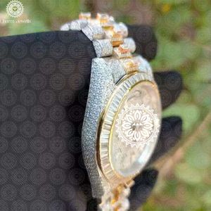 Reloj Redondo de Acero Inoxidable para Mujer Charm Jewells con Bisel de Diamantes, Cristal de Zafiro, Cuarzo Analógico, Lujoso y Moderno, 38 mm - Product Image 3