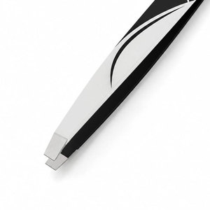 Pinzas Modernas para Cejas con Punta Inclinada, Acero Inoxidable, Herramienta de Precisión para el Cuidado de las Cejas, Diseño Duradero, Acabado Negro y Plateado - Product Image 4