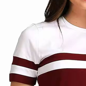 Camiseta Casual de Manga Corta con Cuello Redondo, Tejida, con Bloques de Color en Contraste y Rayas, Corte Regular - Product Image 6