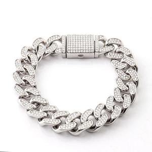 Pulsera de eslabones cubanos con incrustaciones de diamantes de calidad premium, joyería llamativa de estilo hip hop disponible a precio de mayorista. - Product Image 1