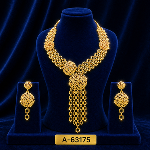 Conjunto de Collar y Pendientes de Aleación Plateada con Diseño de Bola para Mujer A-63170 - Product Image 3