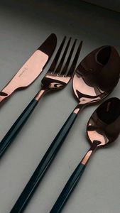 Ensemble de couverts en or noir de qualité supérieure de Singapour, vente en gros, vaisselle pour hôtel, table de salle à manger - Product Image 2