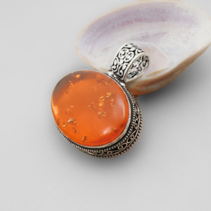 Colgante de piedra preciosa de ámbar natural con engaste de plata – Ámbar naranja cálido - Product Image 3