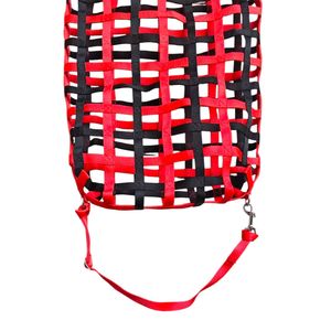 SHAHI INTERNATIONAL SI-HB-08 Bolsa de Heno de Alimentación Lenta para Caballos, Roja y Negra, de Malla de Polipropileno, con Correas Ajustables y Cómodas - Product Image 3