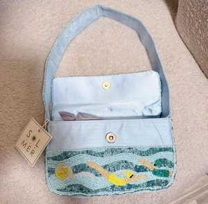 Sac à main rectangulaire fait main SOL MER avec motif de natation en textile perlé - Product Image 2