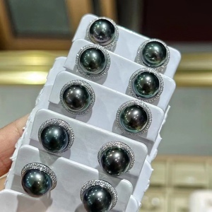 Boucles d'oreilles en argent sterling 925 de marque célèbre, polyvalentes, avec perle naturelle de 12-13 mm, rondes, à texture brillante - Product Image 2