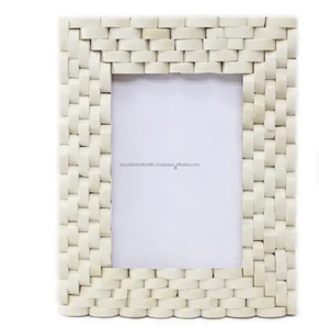 Cadre photo étanche en résine d'os de style rustique de haute qualité, cadeau de mariage moderne, taille personnalisable, nouveau design tendance - Product Image 1