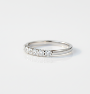 Anillo de Compromiso y Matrimonio de Plata de Ley 925 con Oro Blanco Sólido de 14K/18K y Diamante de Laboratorio de Corte Redondo Premium, Anillo de Promesa Único - Product Image 5