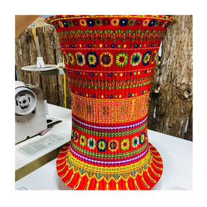 Lanterne en tissu de soie Hmong faite à la main, lumière suspendue ethnique traditionnelle, artisanat culturel vietnamien pour l'hôtellerie et la décoration intérieure - Product Image 1