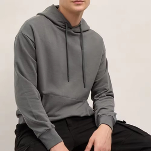 เสื้อฮู้ดสตรีทแวร์แบบสวมหัว ปักลายเรียบง่าย สำหรับผู้ชาย ผ้าหนา 500 GSM ผ้าฝ้าย 100% หลายสี ขายส่งจำนวนมาก - Product Image 3