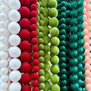 พวงมาลัยลูกบอลผ้ากำมะหยี่สีแดง ตกแต่งต้นคริสต์มาส ขนาดใหญ่ รูปทรงกลม สไตล์ดั้งเดิม ผลิตด้วยเครื่องจักร - Product Image 6