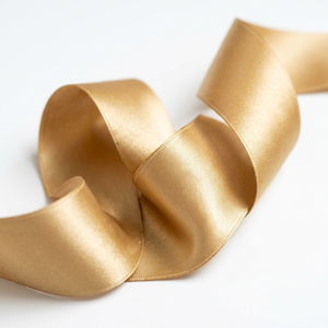 Ruban en satin simple face couleur or champagne de 25 mm, vente en gros, lot de 5 rouleaux x 8 mètres, pour paniers cadeaux haut de gamme, présentation de cadeaux au détail - Product Image 3