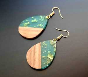MN EXPORTS Pendientes Bohemios de Madera y Resina Hechos a Mano, Joyería Única Colgante, Accesorios de Moda Artesanales Naturales, Regalo para Mujer - Product Image 3