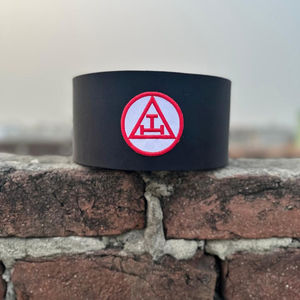 Corona Masónica de Terciopelo Negro Hecha a Medida de Alta Calidad, Nueva Marca 2026, Gorra Masónica Personalizada para Ceremonia - Product Image 4