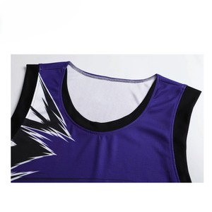 Tenue de basketball pour hommes la plus demandée, prix raisonnable, entièrement personnalisable, anti-plis, avec tissu de dernière génération - Product Image 4