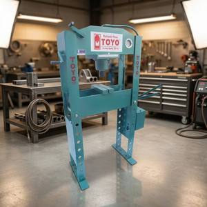 Prensa Hidráulica Toyo Tipo H de 30 Toneladas, Alta Seguridad, Construcción de Acero, Máquina de Conformado de Metal de Alta Resistencia - Product Image 1