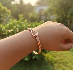 Bracelet jonc en cuivre pur fait main, double fil massif, artisanat en cuivre, fermoir marin, bijoux de guérison pour hommes et femmes, OEM. - Product Image 1