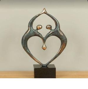 Escultura de aluminio fundido inspirada en una forma refinada, movimiento equilibrado, armonía creativa y arte contemporáneo duradero. - Product Image 2