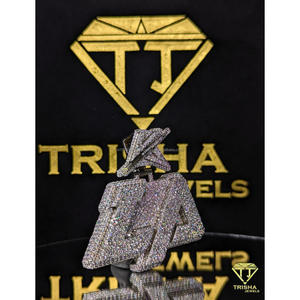 Colgante con inicial de la letra "LA" al por mayor con diamante de moissanita VVS y plata de ley 925 de Trisha Jewels - Product Image 2