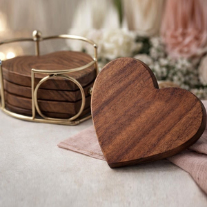 Juego de Posavasos de Madera Hechos a Mano con Forma de Corazón y Soporte de Metal, Posavasos Románticos para Bebidas, Decoración de Mesa para el Hogar, Artículo Artesanal Único - Product Image 3