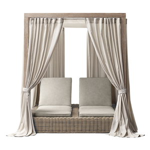 Lit de repos d'extérieur en teck de qualité supérieure, tressé à la main en rotin, double chaise longue avec rideaux, mobilier personnalisé pour hôtels, villas et complexes hôteliers - Product Image 1