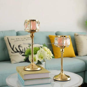 Support de bougie en aluminium fait à la main pour la décoration de Noël à la maison avec plusieurs têtes - Product Image 5