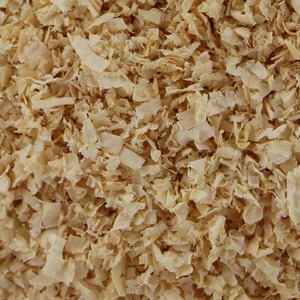Residuos de madera blanda seleccionados, virutas de madera para exportación a granel, suministro de lecho limpio, seco y empaquetado de forma segura para animales - Product Image 1