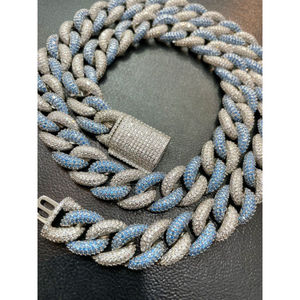 จี้รูปกากบาทประดับเพชรโมอิสซาไนต์ทรงมาร์คีส์แบบเย็น CONCEPTION ชุบทอง เงินแท้ 925 สำหรับผู้ชาย สไตล์ฮิปฮอป พร้อมใบรับรอง GRA เหมาะสำหรับงานปาร์ตี้ - Product Image 1