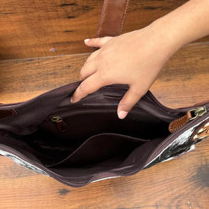 Personalizado al por mayor 2025 nuevo diseñador de lujo de cuero mecanizado a mano estilo de marca de un solo hombro pelo en ocultar maquillaje borla bolsos de mano - Product Image 5