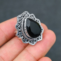 Bijoux de mariage et de fête faits à la main en argent sterling 925 avec onyx noir de laboratoire taille poire, très demandés