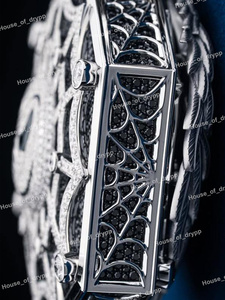 Pendentif en argent 925 avec diamants en moissanite, motif araignée et crâne, style hip-hop glacé, pendentif de luxe pour hommes et style unisexe - Product Image 4