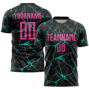 ชุดเสื้อฟุตบอลพิมพ์ลายด้วยความร้อน 100% โพลีเอสเตอร์ เป็นมิตรกับสิ่งแวดล้อม แห้งเร็ว ระบายอากาศได้ดี ชุดยูนิฟอร์มฟุตบอลแบบกำหนดเองสำหรับผู้ชาย - Product Image 1