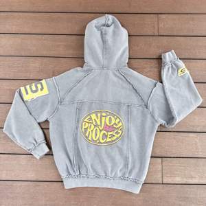 Sudadera con Capucha Premium SPAHI ENTERPRISES para Hombre, 100% Algodón Tejido, Ecológica, Oversize, Lavado Ácido, Estampado Digital, 500g, Invierno - Product Image 5