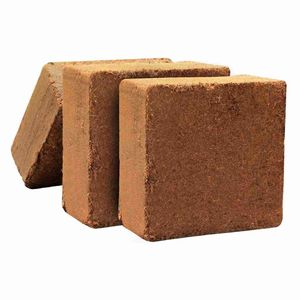 Blocs de tourbe de coco lavés et non lavés Matériau en fibre de coco pour l'agriculture et le rempotage # cocopeat # cocopeatblocks - Product Image 3
