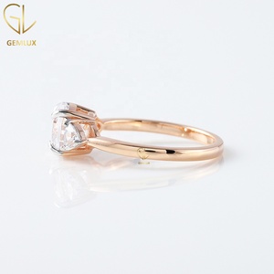 Bague de fiançailles de luxe en moissanite, or rose 14 carats, trois pierres, coupe ronde, bague de mariage bicolore en diamant - Product Image 6