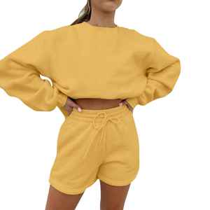 Conjunto de Verano para Mujer 2026: Camiseta de Cuello Redondo con Logotipo Personalizado y Pantalones de Corte Holgado, MOQ Bajo - Product Image 1