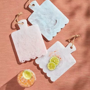 Planche à fromage en résine très vendue, planche à charcuterie en époxy, planche à découper en résine faite à la main couleur personnalisée, ustensiles de cuisine pour la maison et l'hôtel - Product Image 1