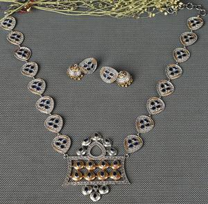 ชุดสร้อยคอและต่างหูสำหรับเจ้าสาว สีเงินออกซิไดซ์สองสี ทองเหลืองประดับพลอยสีน้ำเงินเข้ม แบบดั้งเดิมสำหรับงานแต่งงานสไตล์โบฮีเมียน - Product Image 3