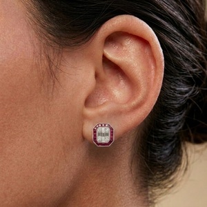 Pendientes Art Deco de Oro Blanco Sólido de 18K con Rubí Rojo, Diamantes Baguette en Racimo, Halo Octagonal, Joyería Fina al por Mayor - Product Image 3
