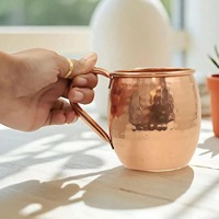 Taza Moscow Mule de Cobre con Asa, Acabado Martillado, Diseño Moderno, Ecológica, para Uso en Interiores y Exteriores