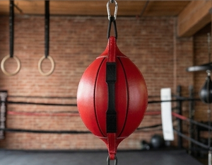 Ballon de vitesse double extrémité Hawk en cuir PU rouge, équipement d'entraînement de boxe suspendu KLTW INT'L KL-DEB-001, installation facile - Product Image 2