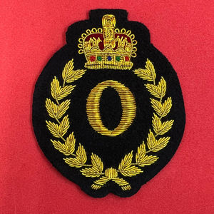 Gorras de Alta Calidad con Tela Chenille, Bordado a Mano con Hilos de Oro, Diseño Único, Precio Muy Bajo - Product Image 3