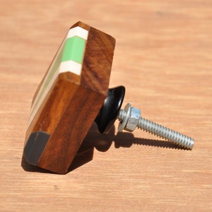 Pomo de puerta de madera con tornillo metálico, superventas al por mayor, nuevo diseño, pomo de resina superventas para puertas interiores y exteriores, artesanías. - Product Image 6